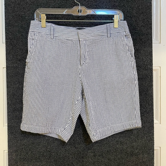 Cynthia Rowley Shorts Blue & White Striped Seersucker - Picture 1 of 5